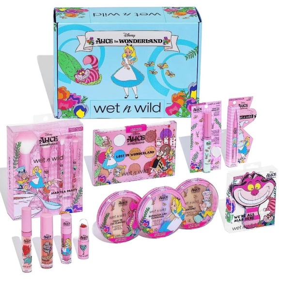 💥 sale 💥 Disney’s Alice in Wonderland PR box - Picture 1 of 4